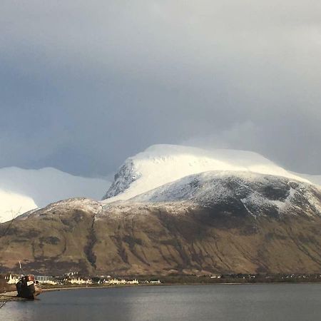 Situated At The Heart Of Fort William Exterior foto