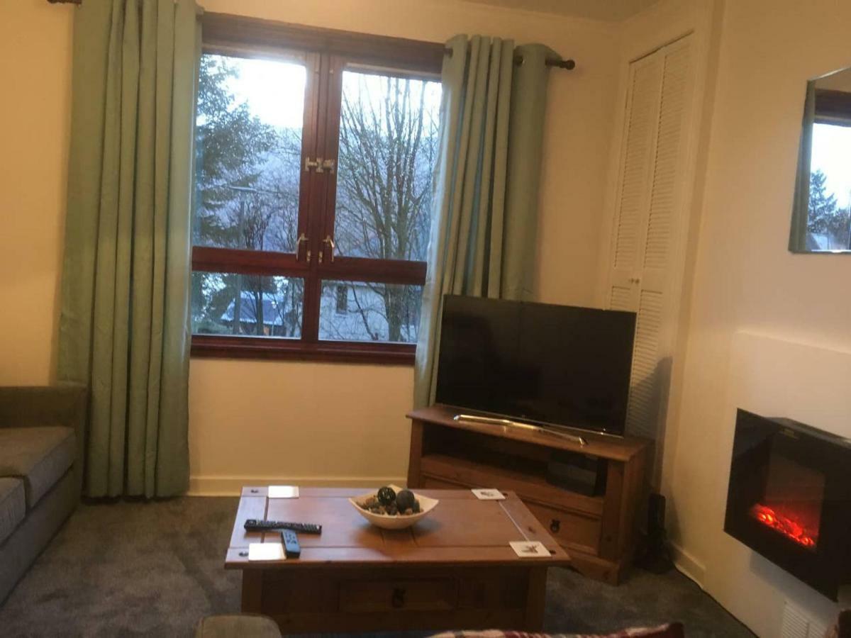 Situated At The Heart Of Fort William Exterior foto
